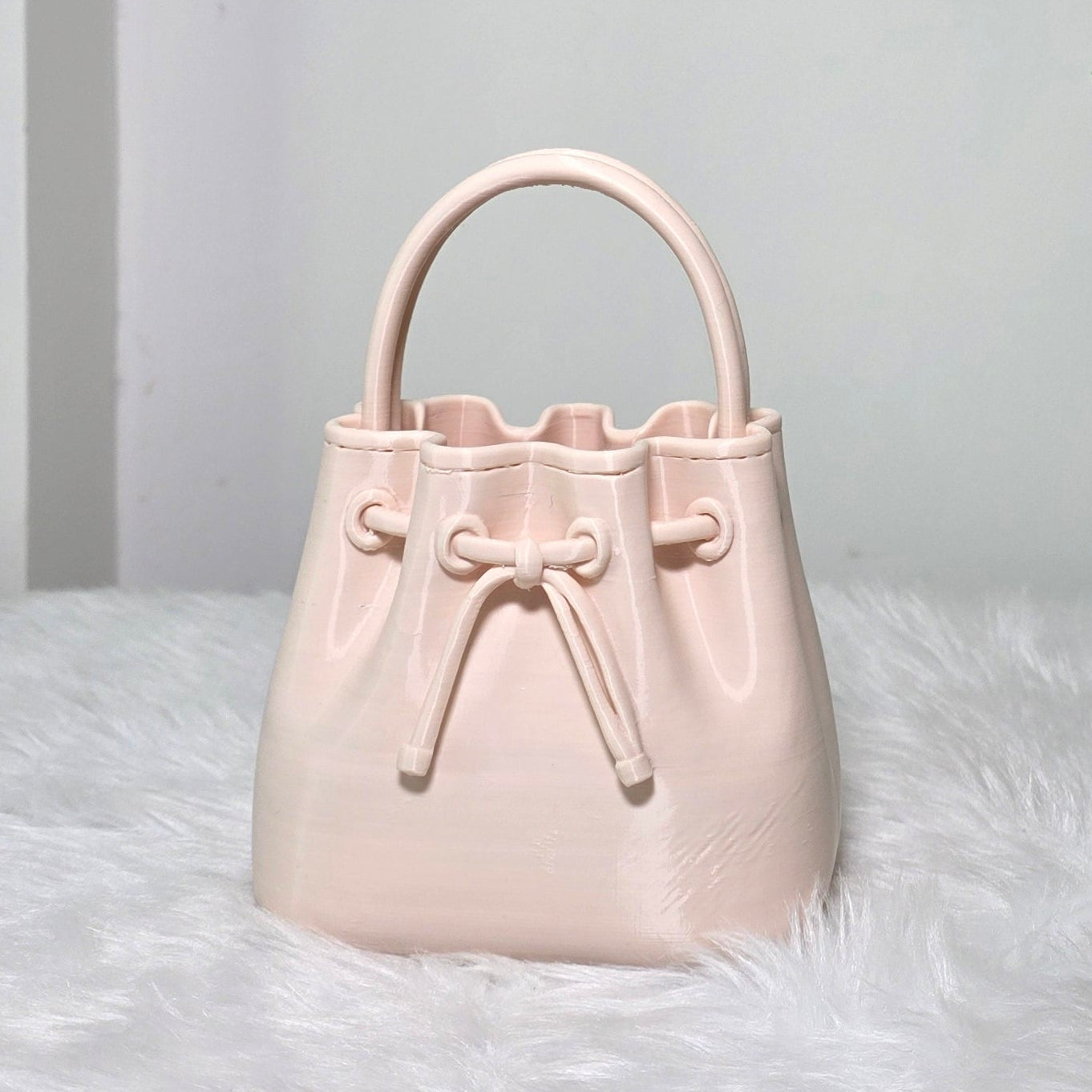 Bag shaped makeup holder
